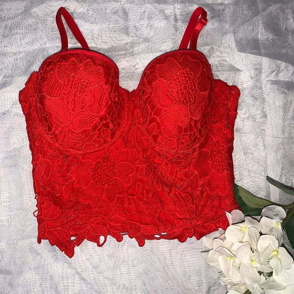 Red set - Picture 3 of 4